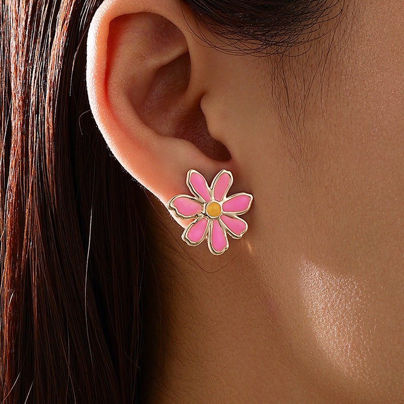 Planderful Vienna Verve Daisy Flower Stud Earrings for Women
