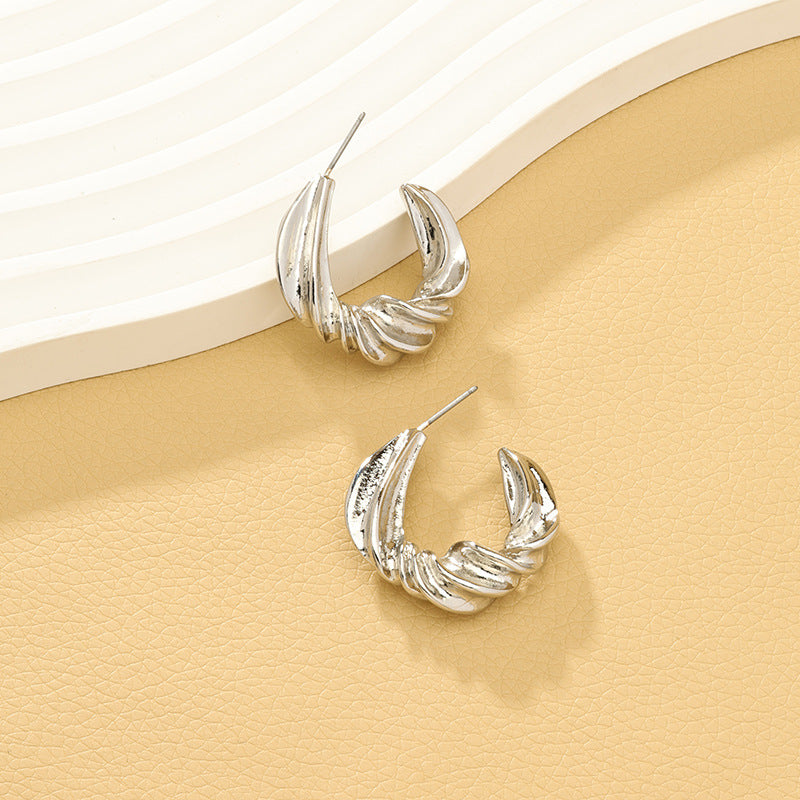 Chic Vienna Verve Metal Earrings with Unique Design