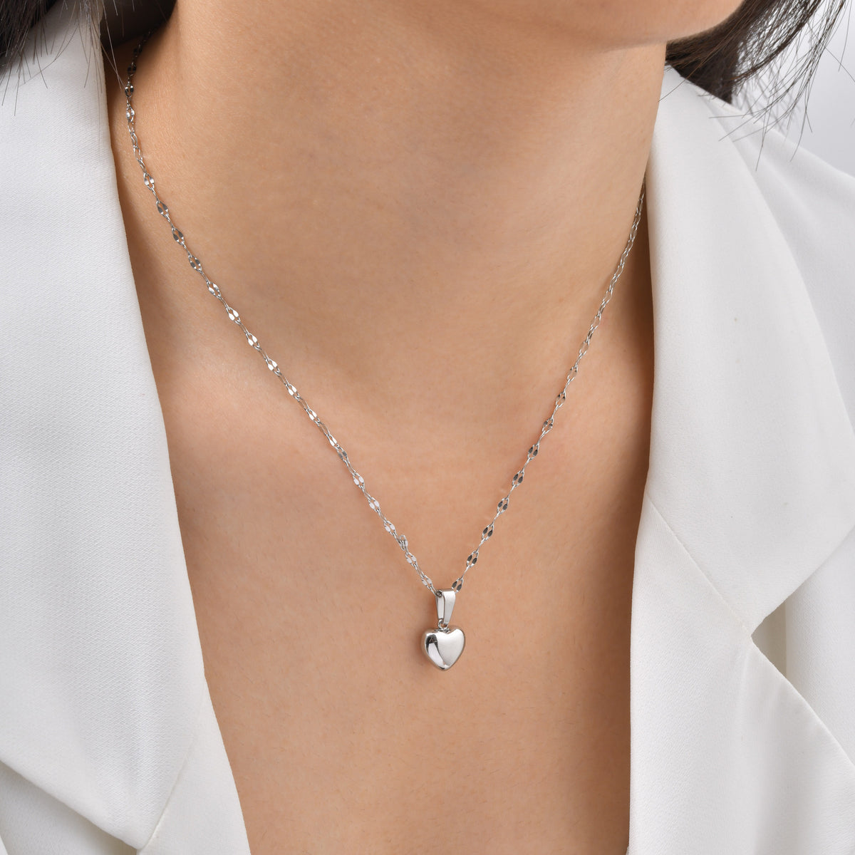 Stainless Steel Neck Chain Heart-Shaped Clavicle Chain Small Exquisite Necklace
