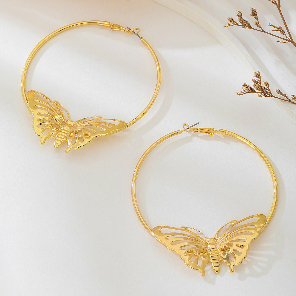 Planderful Vienna Verve Earrings – Elegant Metal Pleated Design with Zircon Accents