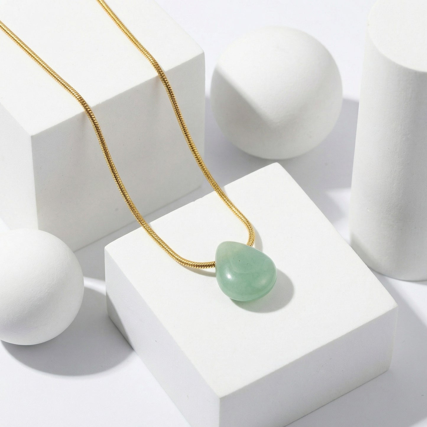 Stainless Steel Green Dongling Water Drop Round Snake Chain Necklace Collarbone Chain
