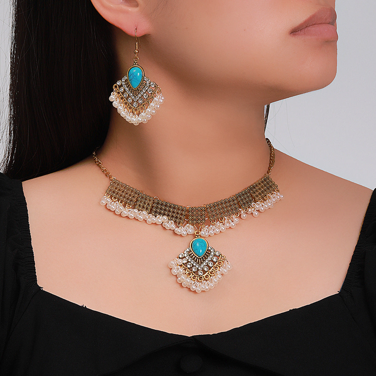 Indian Turquoise Pearl Collar Necklace and Earring Set