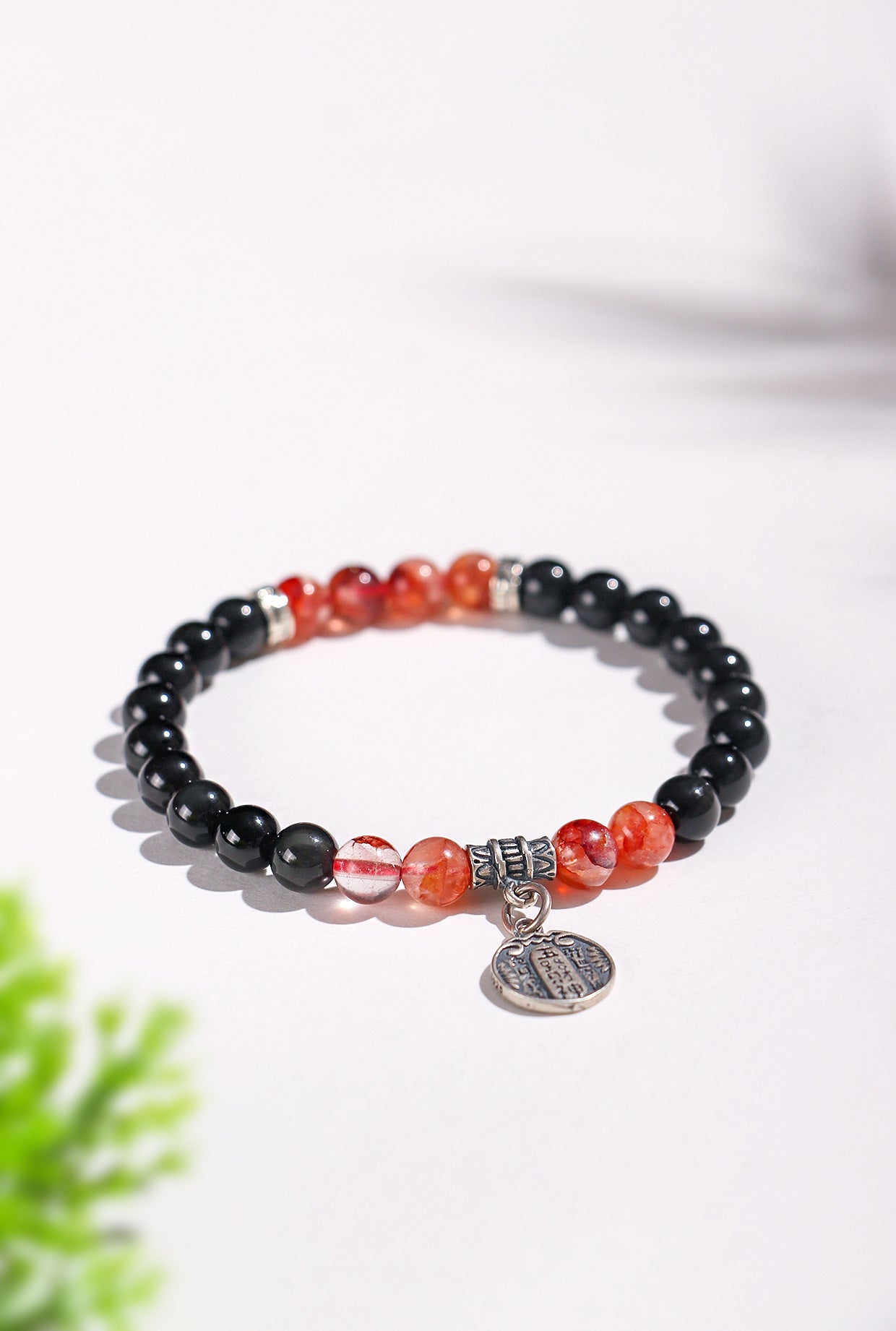 Planderful Fortune's Favor Bracelet – Elegant Obsidian Beaded Design