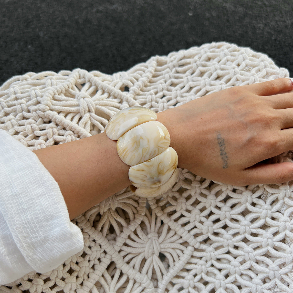 Elastic Exaggerated Acrylic Bracelet Wavy Ring Geometric Bracelet