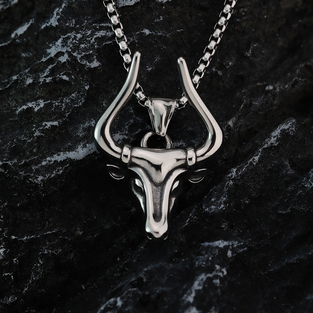 Planderful Bull Head Pendant Necklace For Men Glossy Retro Punk Style Light Luxury Fashion Accessory