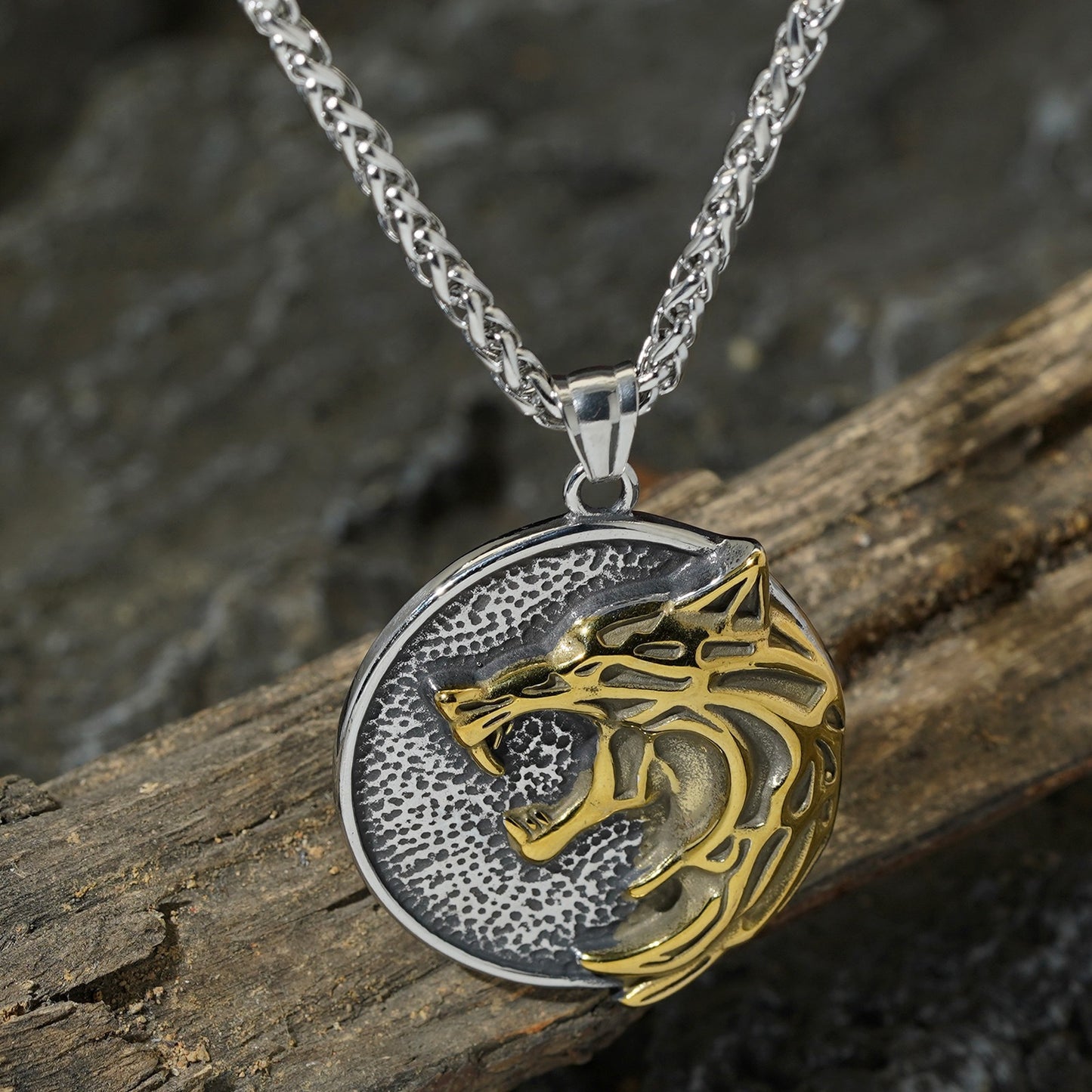 1. Planderful Viking Wolf Head Pendant Necklace For Men In Gold Tone Titanium Steel Gift For Him