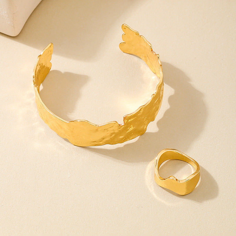 Fashionable Metal Wide-Sided Women's Bracelet Ring Set