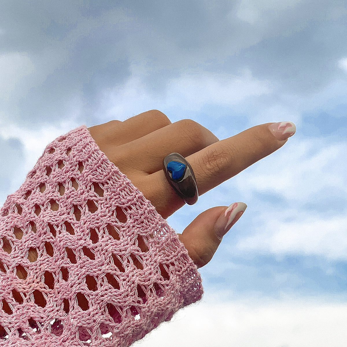 European and American Jewelry Set: Vienna Verve Three-dimensional Acrylic Ring and Geometric Vacation Bracelet Pack