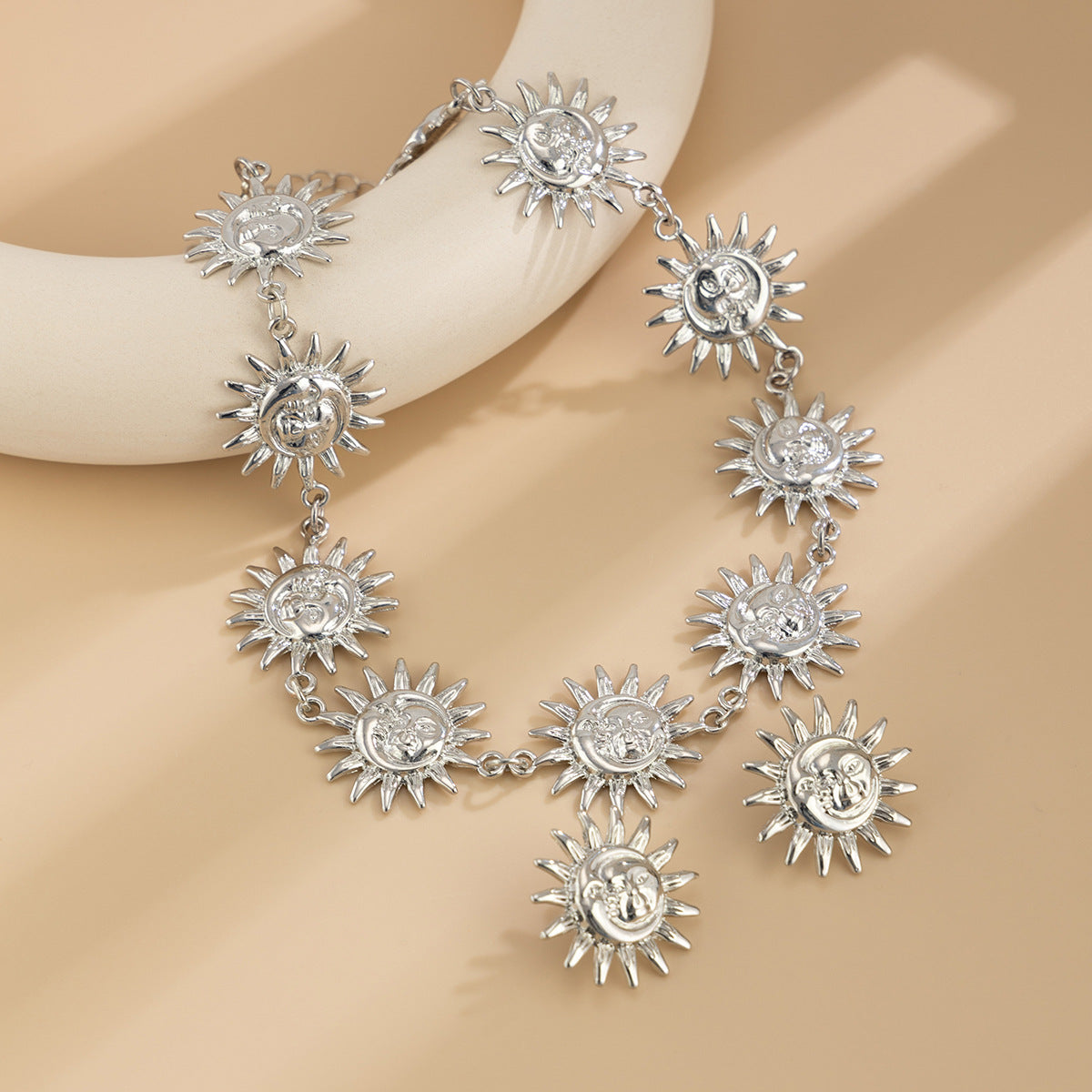 Planderful Vienna Verve Jewelry Set – Unique Face Sun Pendant Design