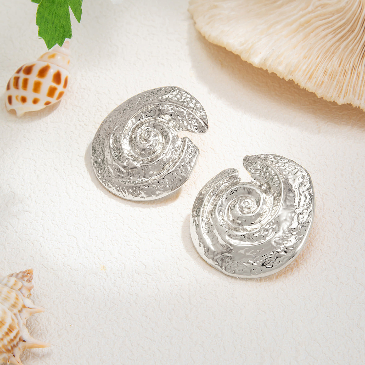Planderful Geometric Stud Earrings Heavy Industry Texture Alloy Hammer Vortex Design For Women Statement Jewelry