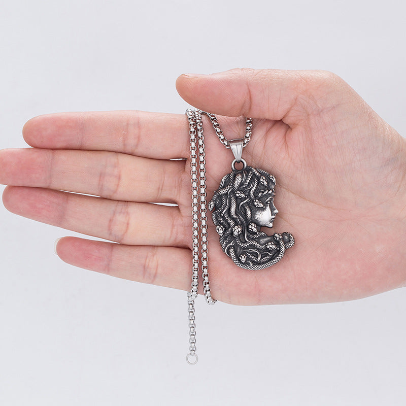 Steel Necklace – Elegant Everyday Wear