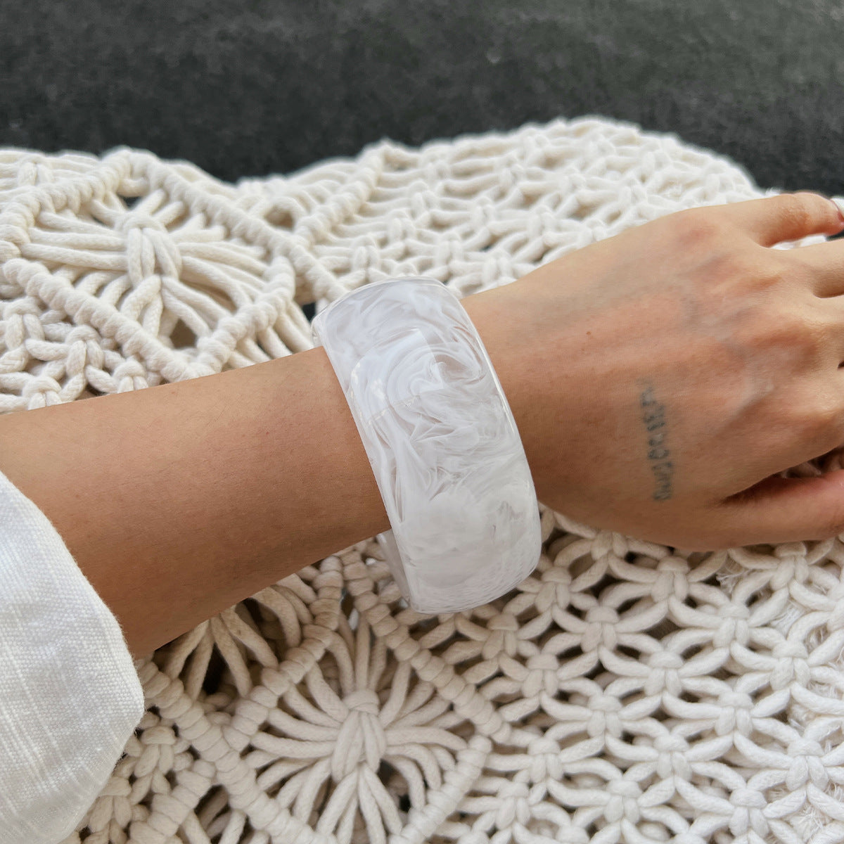Street Shot Smudging Irregular Wide Bracelet Geometric Exaggeration Spring Buckle Opening Bracelet
