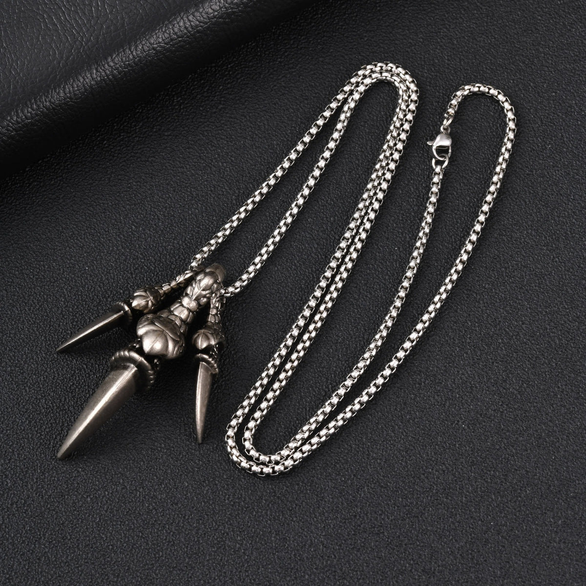 Iron Warrior Men's Necklace Stainless Steel Chain Alloy Dragon Claw Pendant Necklace