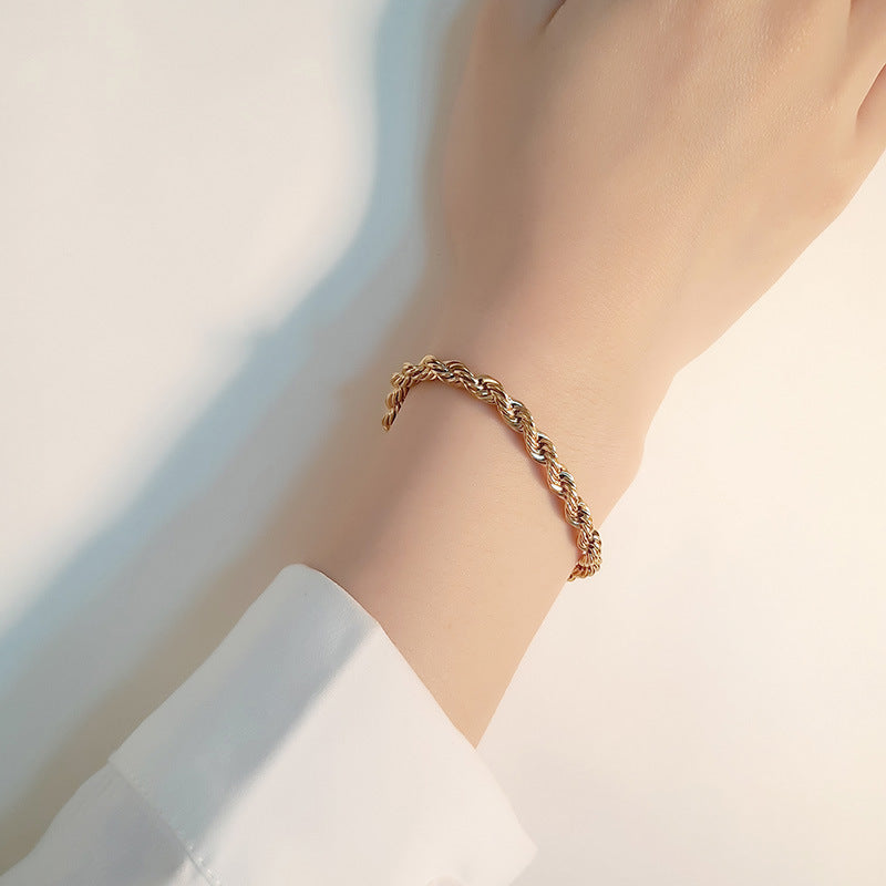 European And American Jewelry Fashionable Twist Bracelet