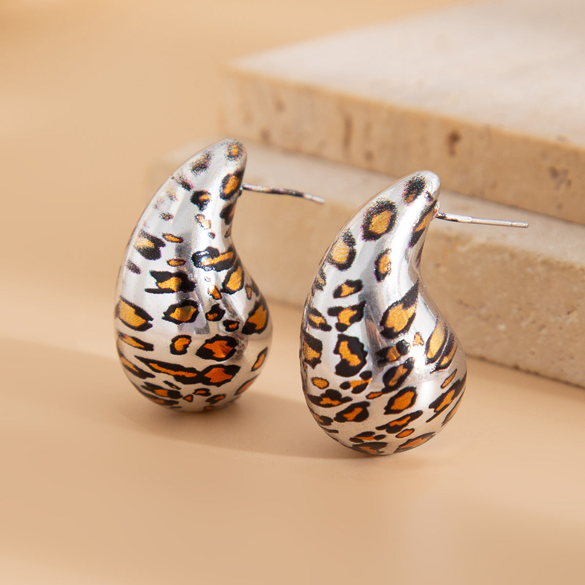 Planderful Resin Geometric Earrings C Shaped With Leopard Print Water Drop For Women Bold Chic Statement