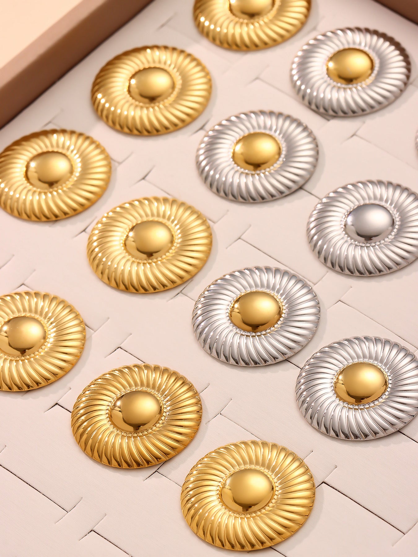 Planderful Circle Stud Earrings 18K Gold Plated For Women