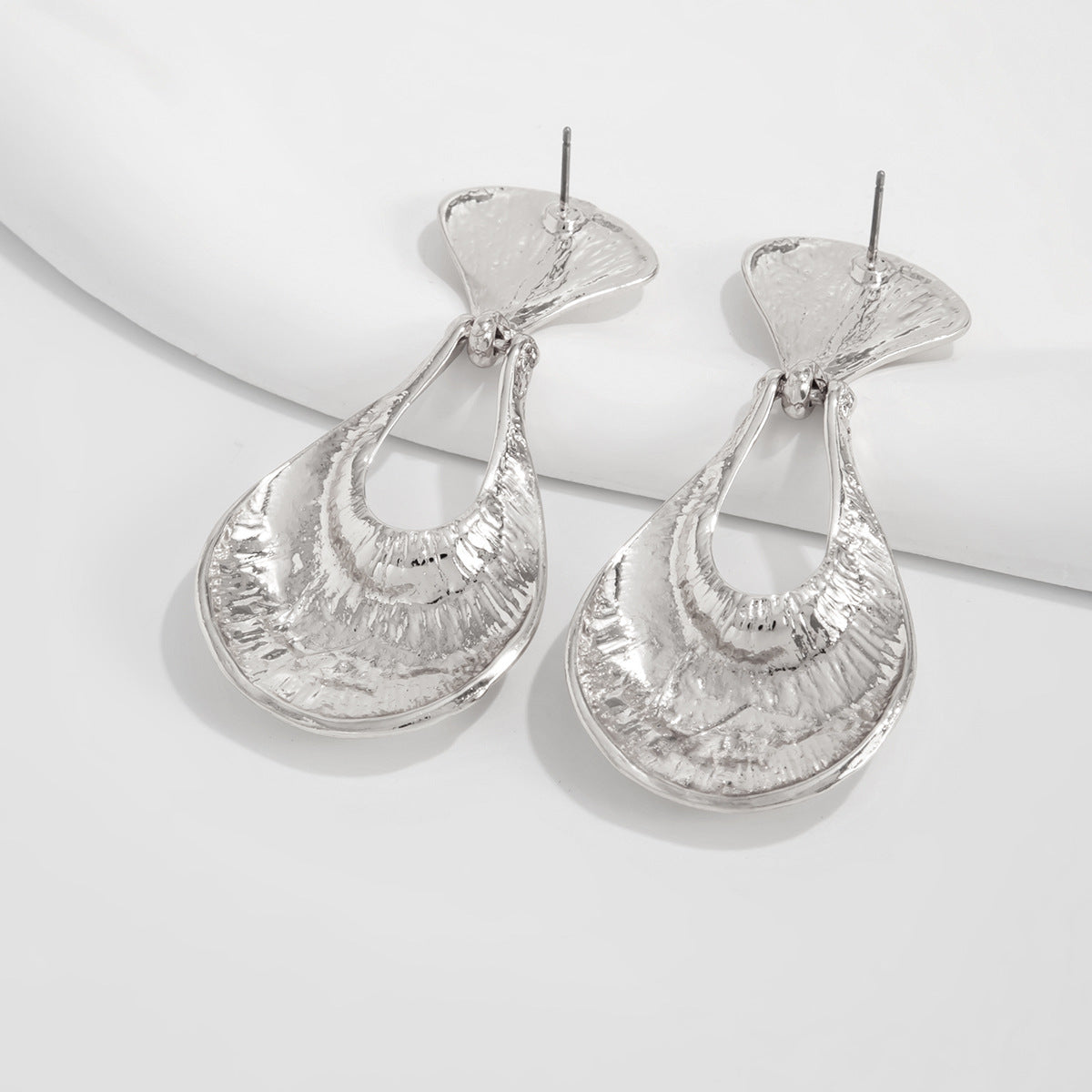 Planderful Geometric Ring Earrings Irregular Design For Trendsetting Women Versatile Bold Statement Jewelry Vienna Verve