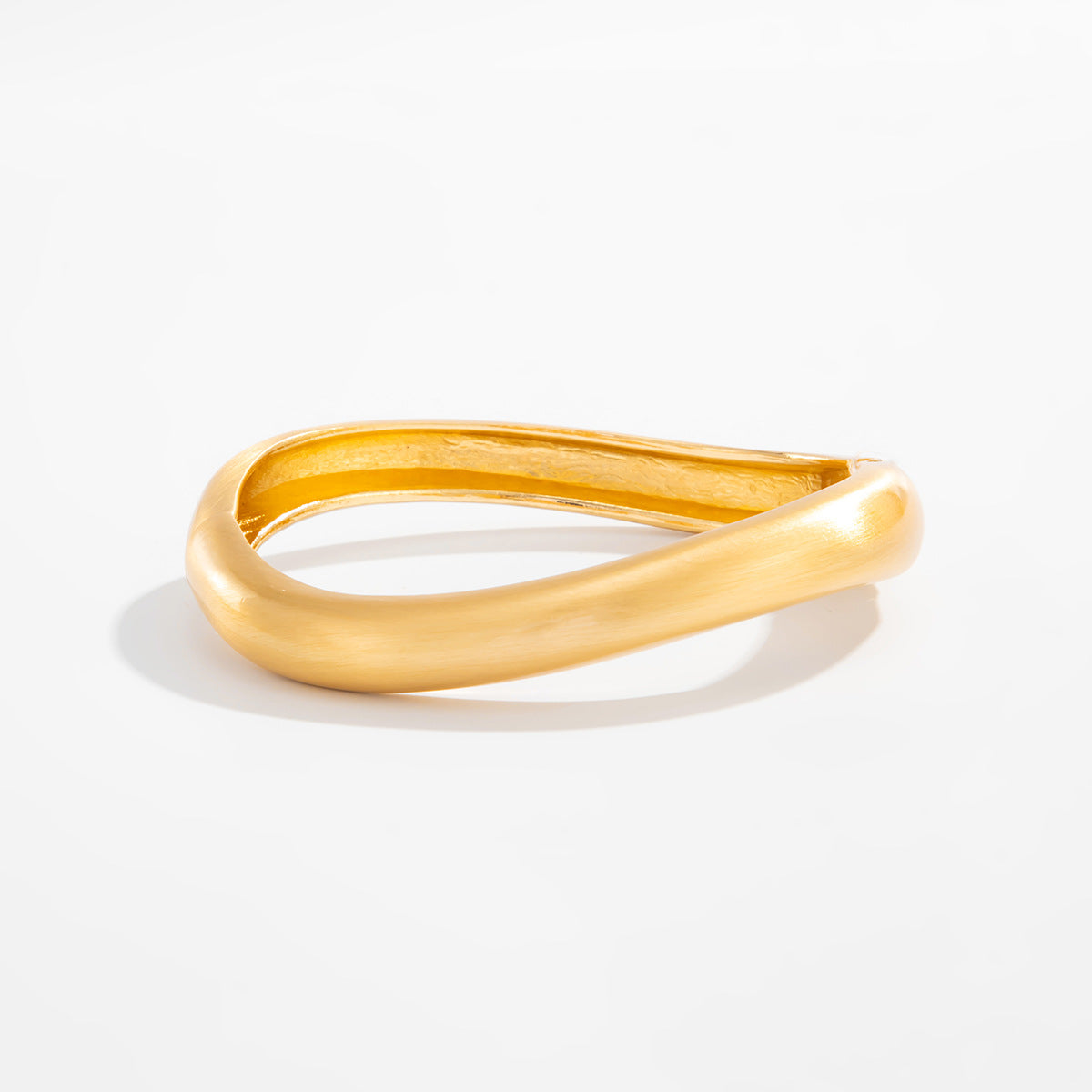 Planderful Vienna Verve Matte Gold Bracelet For Women Personalized Influencer Style With Spring Buckle