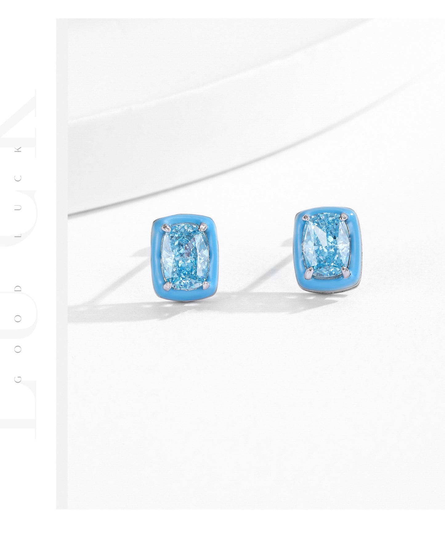Planderful Everyday Genie Geometric Stud Earrings – Elegant Imitation Diamond Design