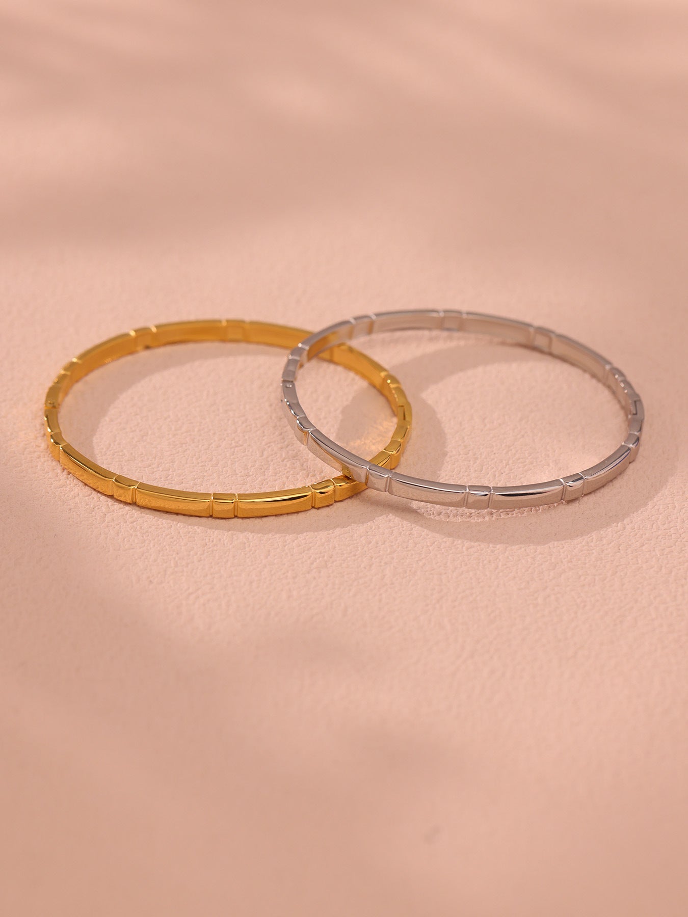 Planderful Ring Buckle Gold Tone Steel Bracelet Women