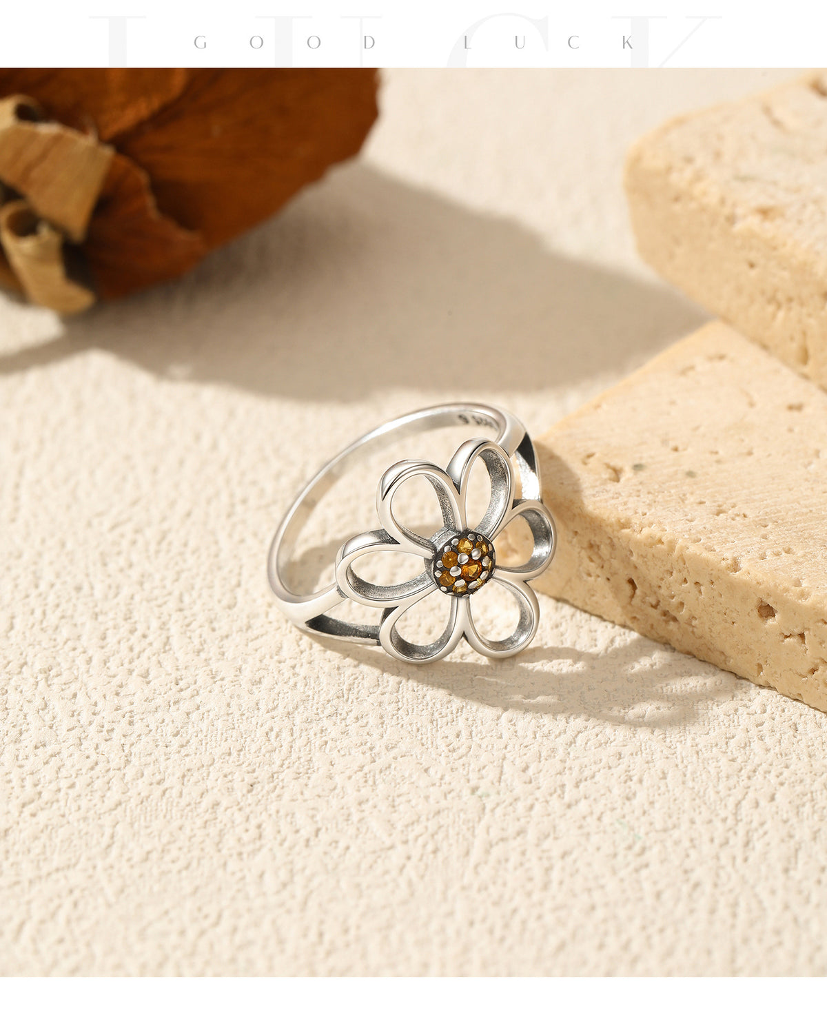 925 Sterling Silver Openwork Floral Ring