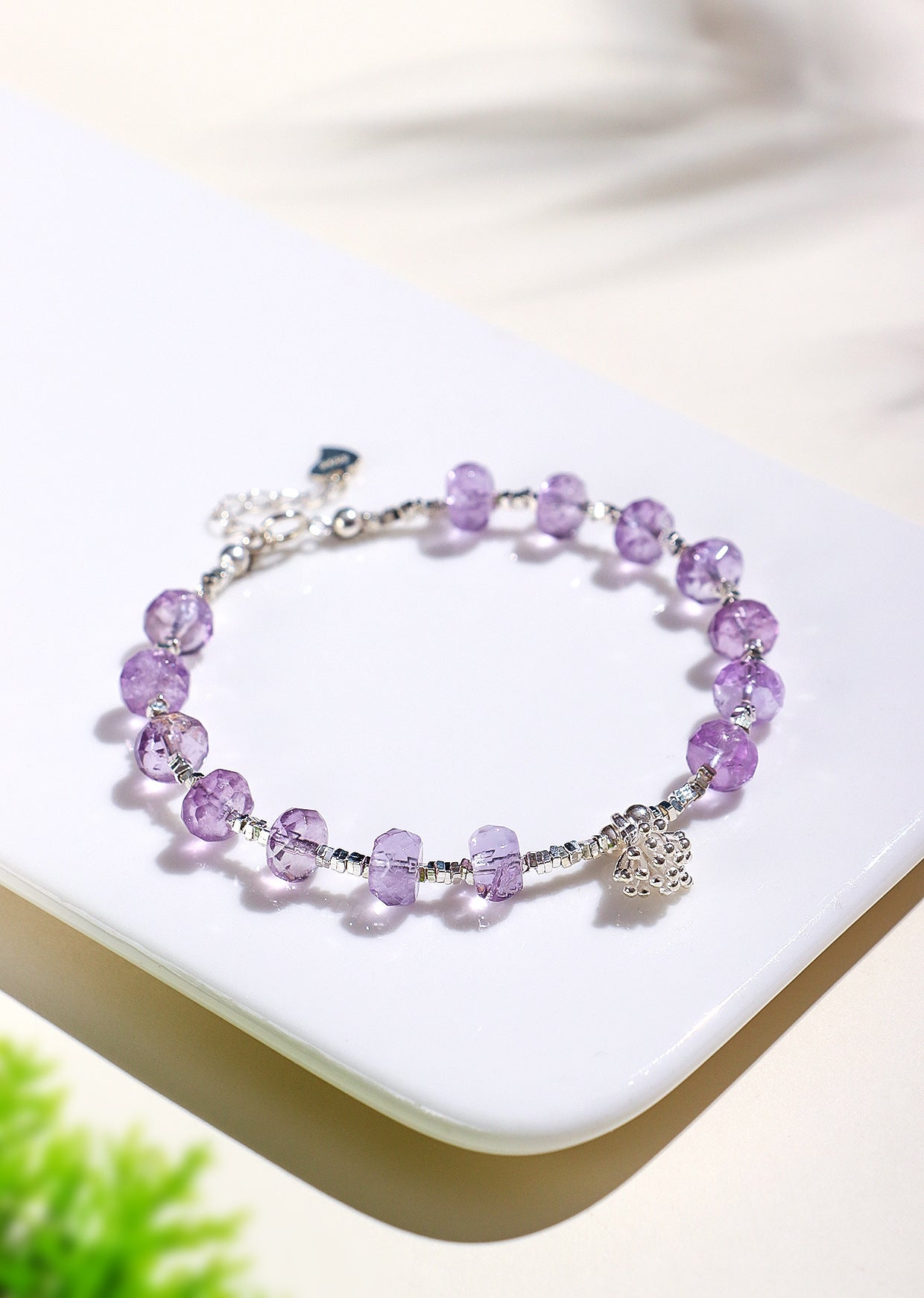 Planderful Fortune's Favor Bracelet – Premium Amethyst Beaded Design