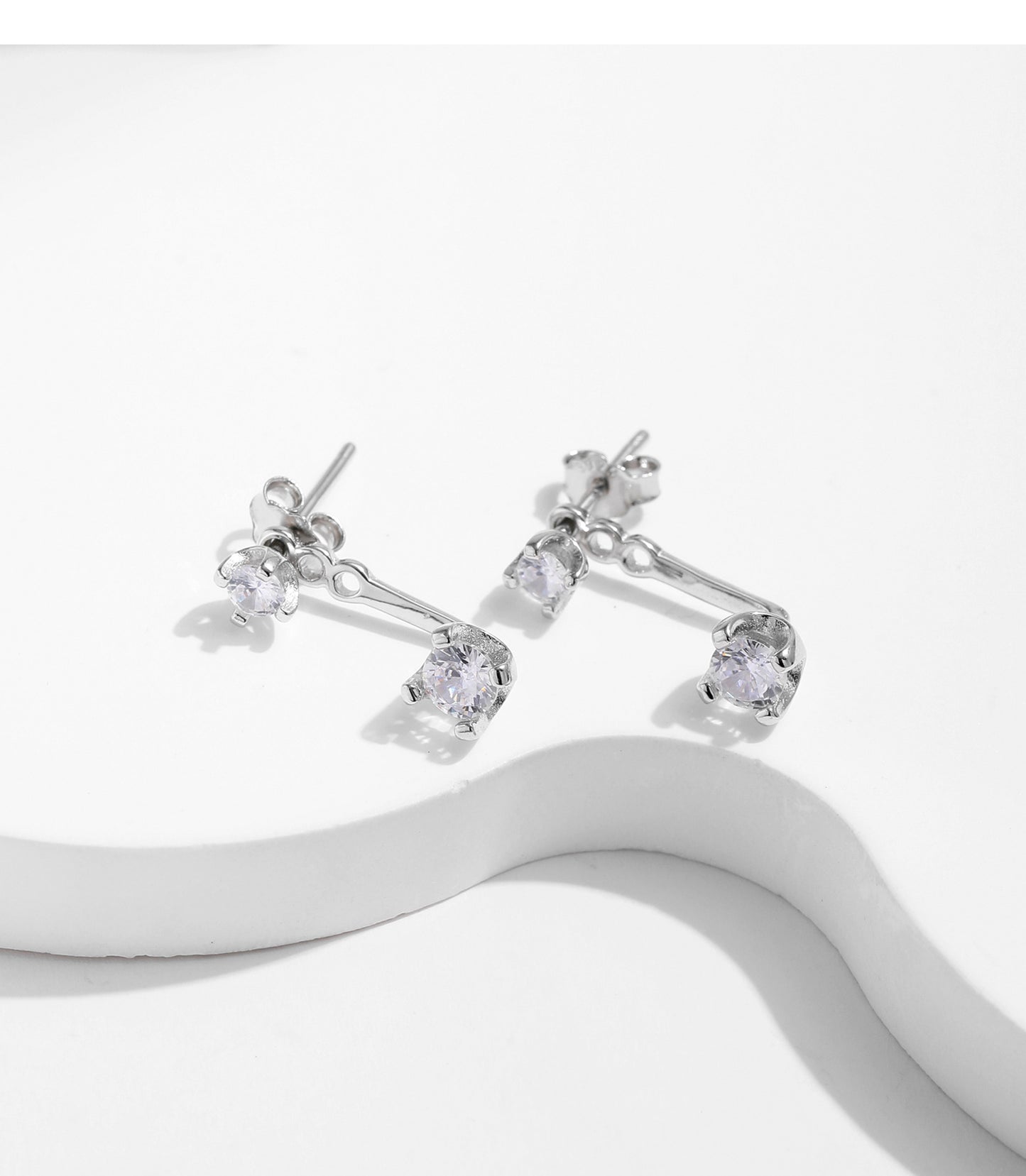 Planderful Everyday Genie Earrings – Exquisite Versatile Zircon Design