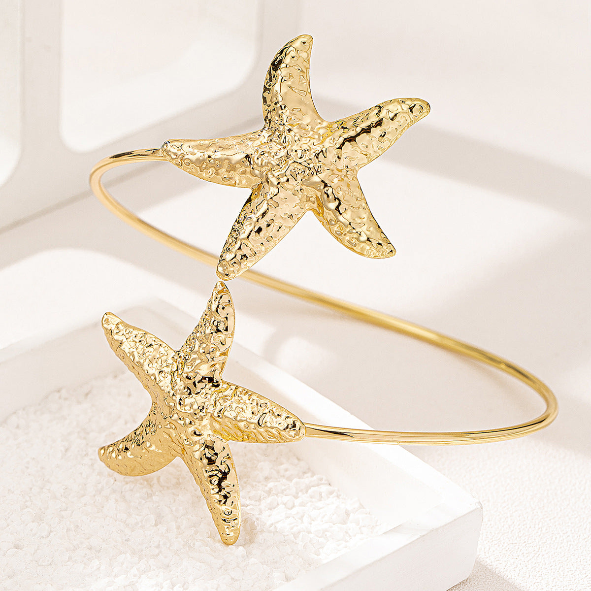 Planderful Vienna Verve Bracelet – Fashionable Three-Dimensional Starfish Design