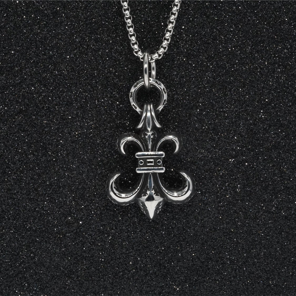 Retro Cross Flower Pendant Necklace For Couples Unisex Protection Charm By Planderful Everyday Genie