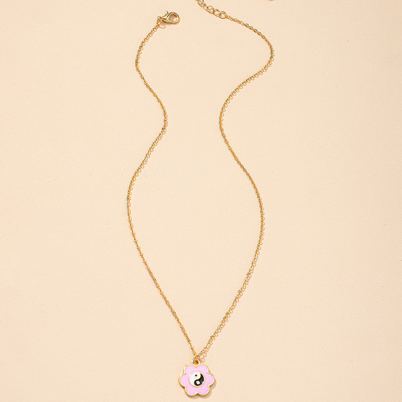 Dainty Metal Necklace with Unique Niche Design