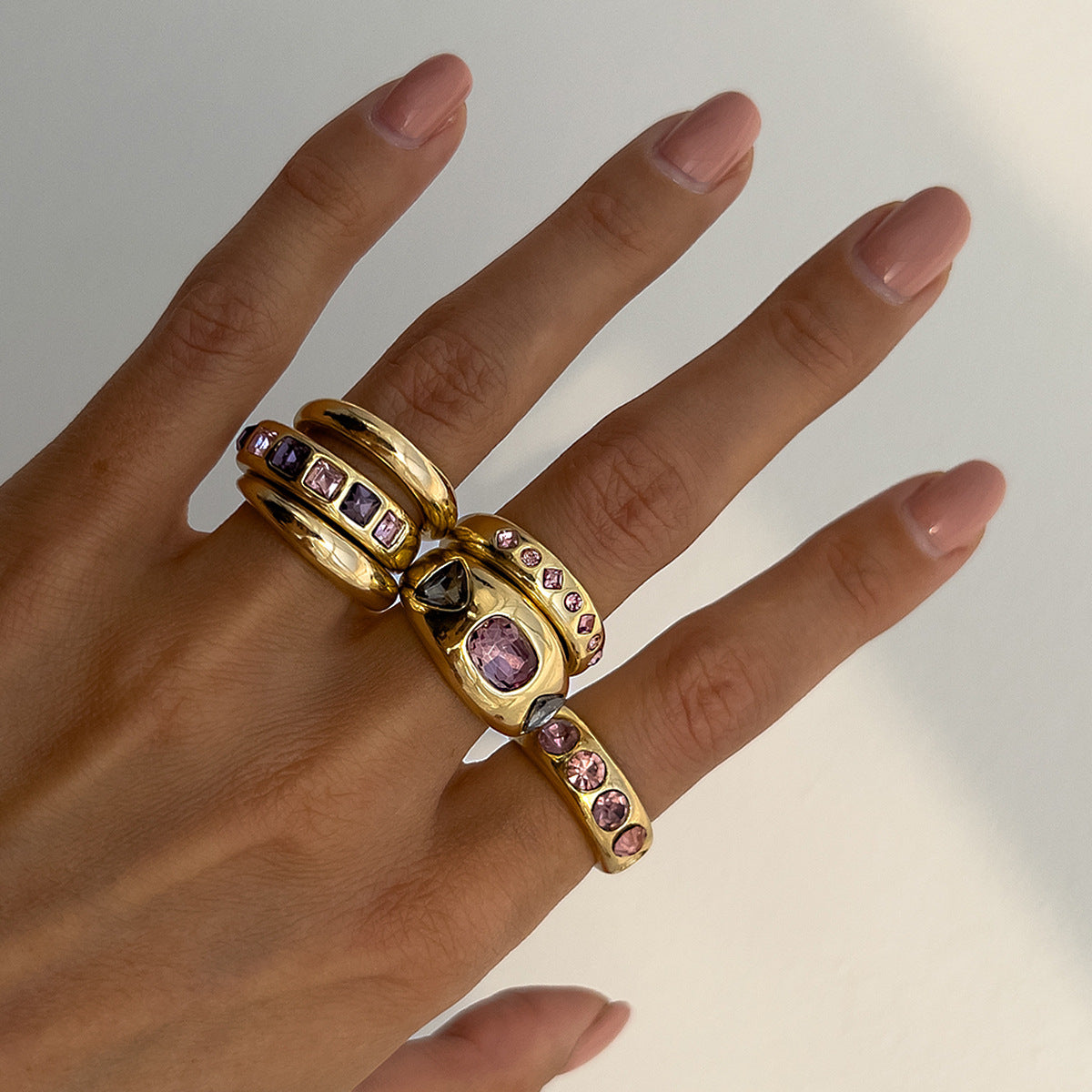 Planderful Vienna Verve Ring Set – Retro Micro-Inlaid Design