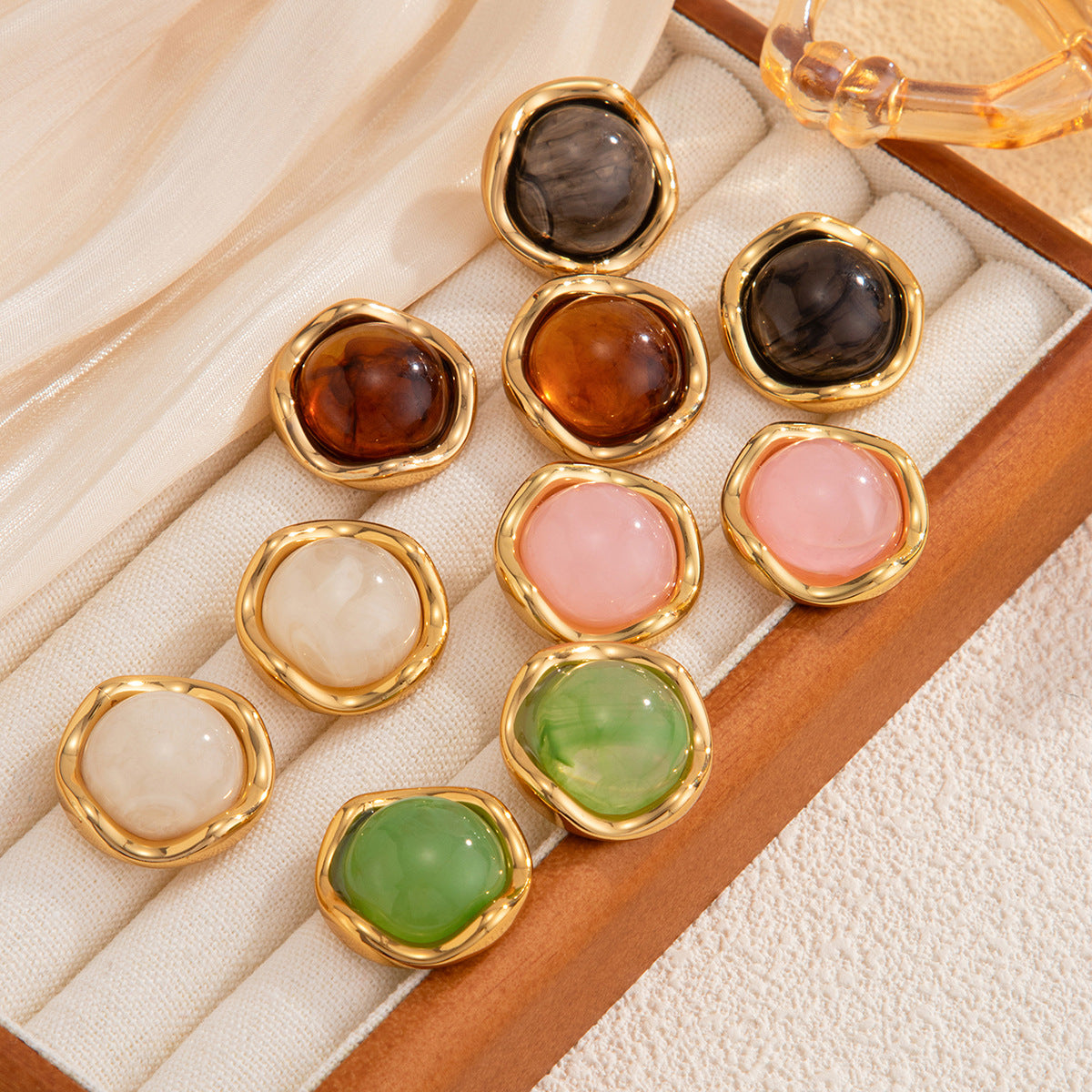 Planderful Elegant Versatile Stainless Steel Stud Earrings With Gold Edge And Wavy Round Look For Everyday Women