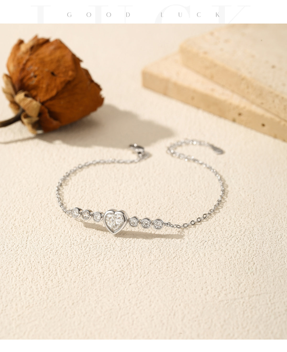 925 Sterling Silver 0.80 ct Heart Moissanite Bracelet