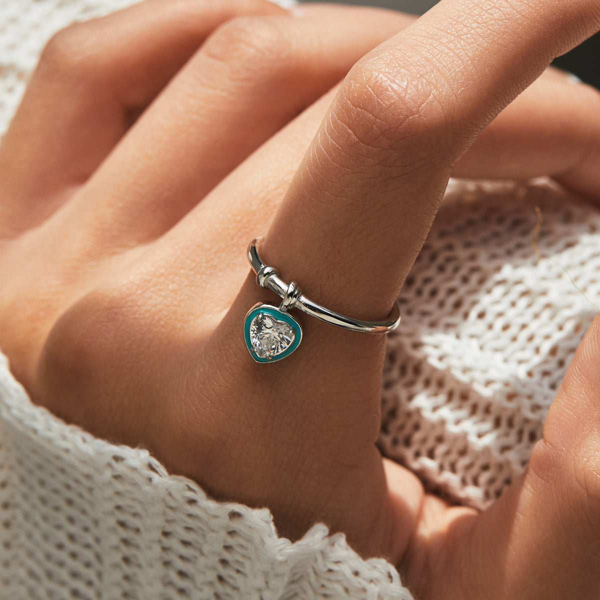 925 Sterling Silver Mint Green Heart Zircon Ring