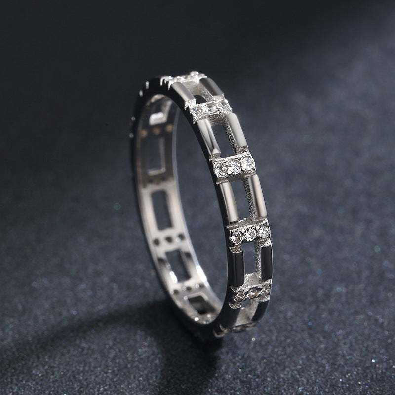 925 Sterling Silver Zircon Overlapping Ring