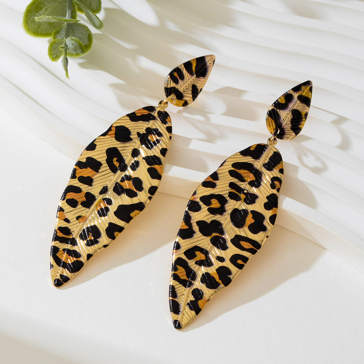 Planderful Vienna Verve Earrings – Exaggerated Metal Leaves Design