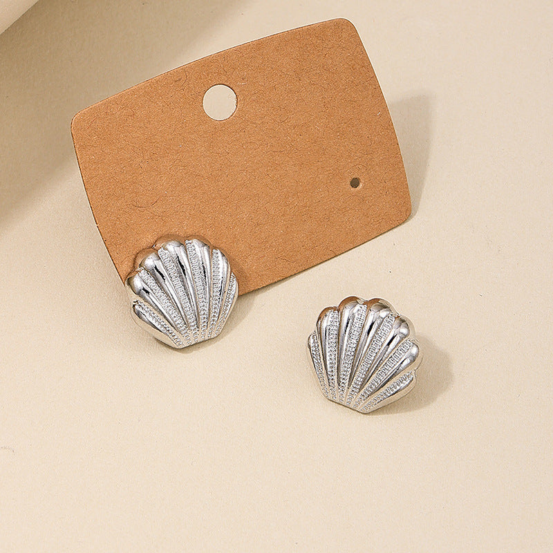 Wholesale European and American Heart Shell Earrings - Vienna Verve Collection