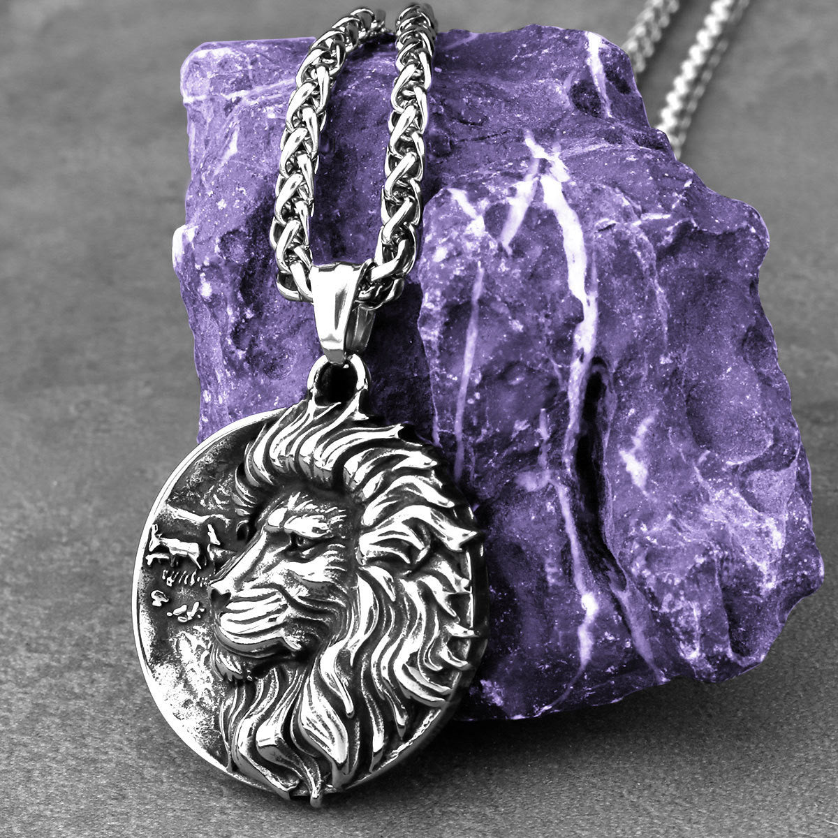 Planderful Lion Pendant Titanium Steel Necklace Unisex Durable Fashion Accessory Everyday Genie