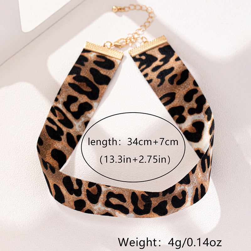 Planderful Vienna Verve Necklace – Stylish Leopard Print Design