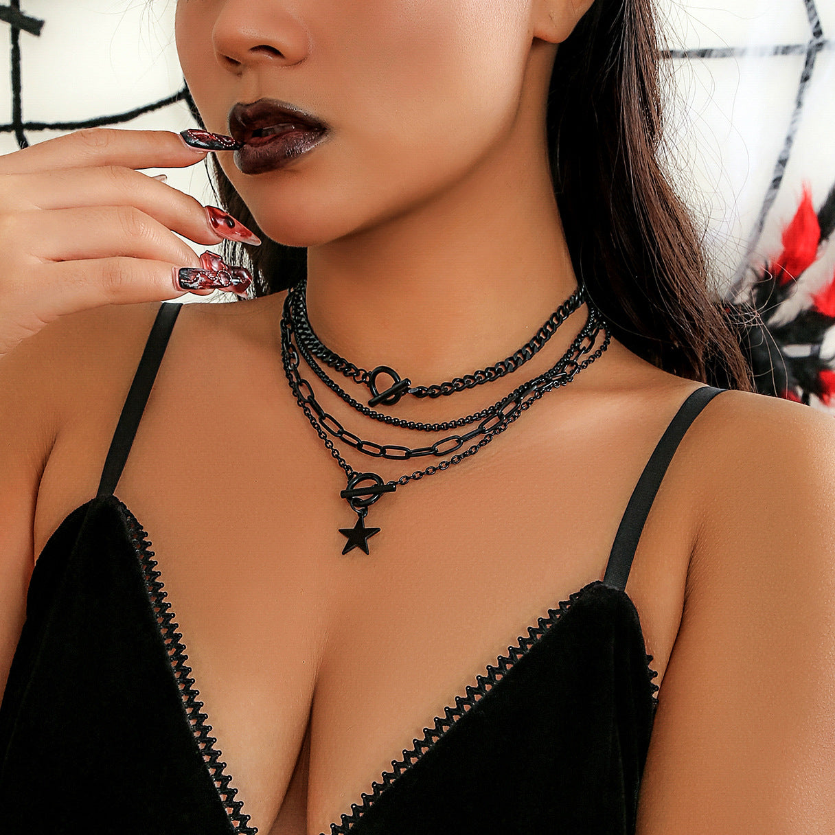 European and American Black Peach Heart Necklace with Hip-hop Spicy Girl Style