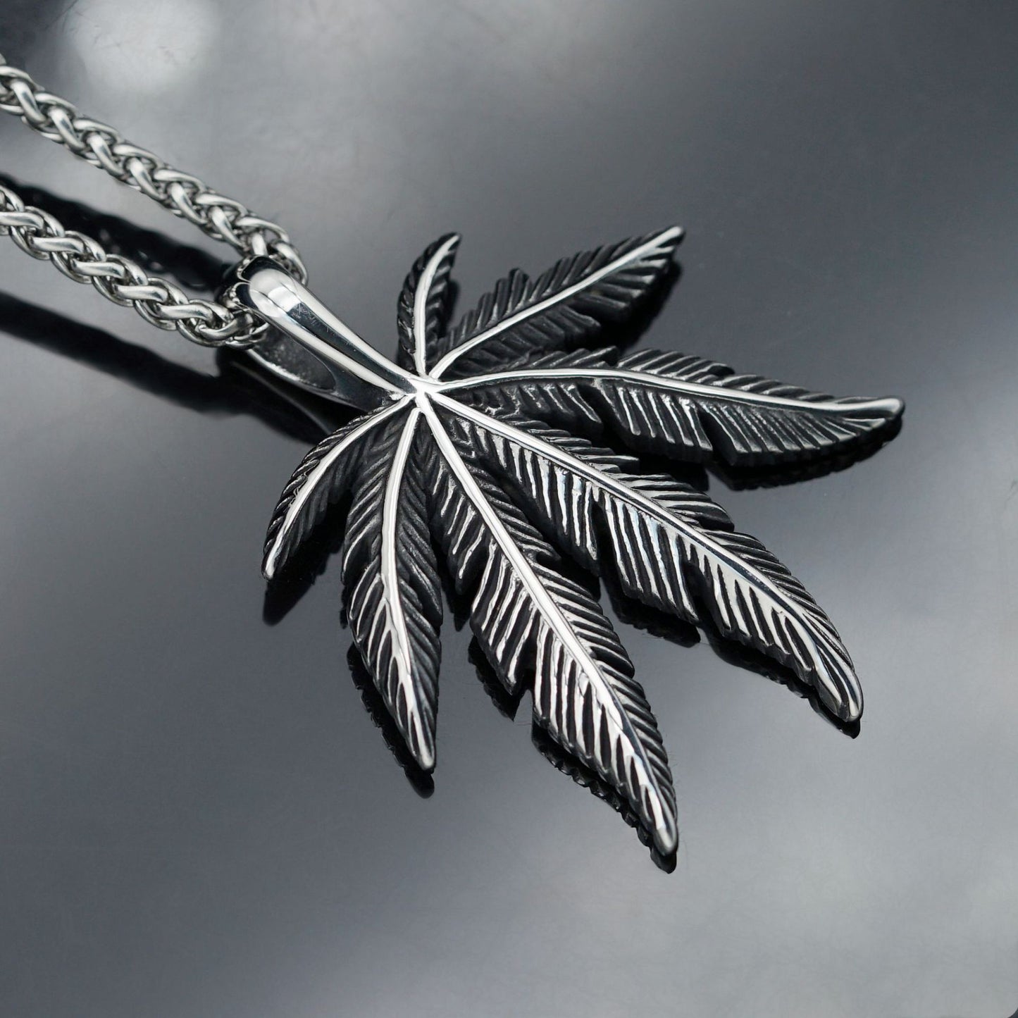 Steel Necklace – Vintage Hip Hop Maple Leaf Pendant