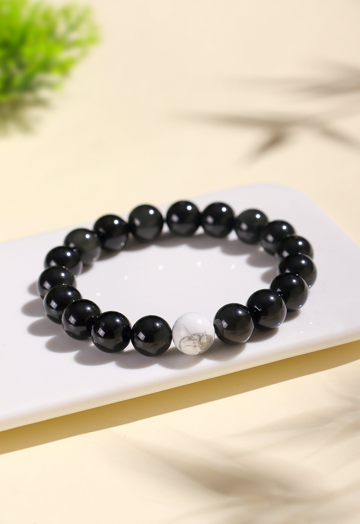 Planderful Fortune's Favor Bracelet – Elegant Obsidian Beaded Design