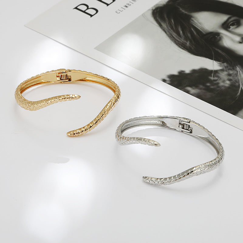 Planderful Vienna Verve Bracelet – Versatile Simple Design