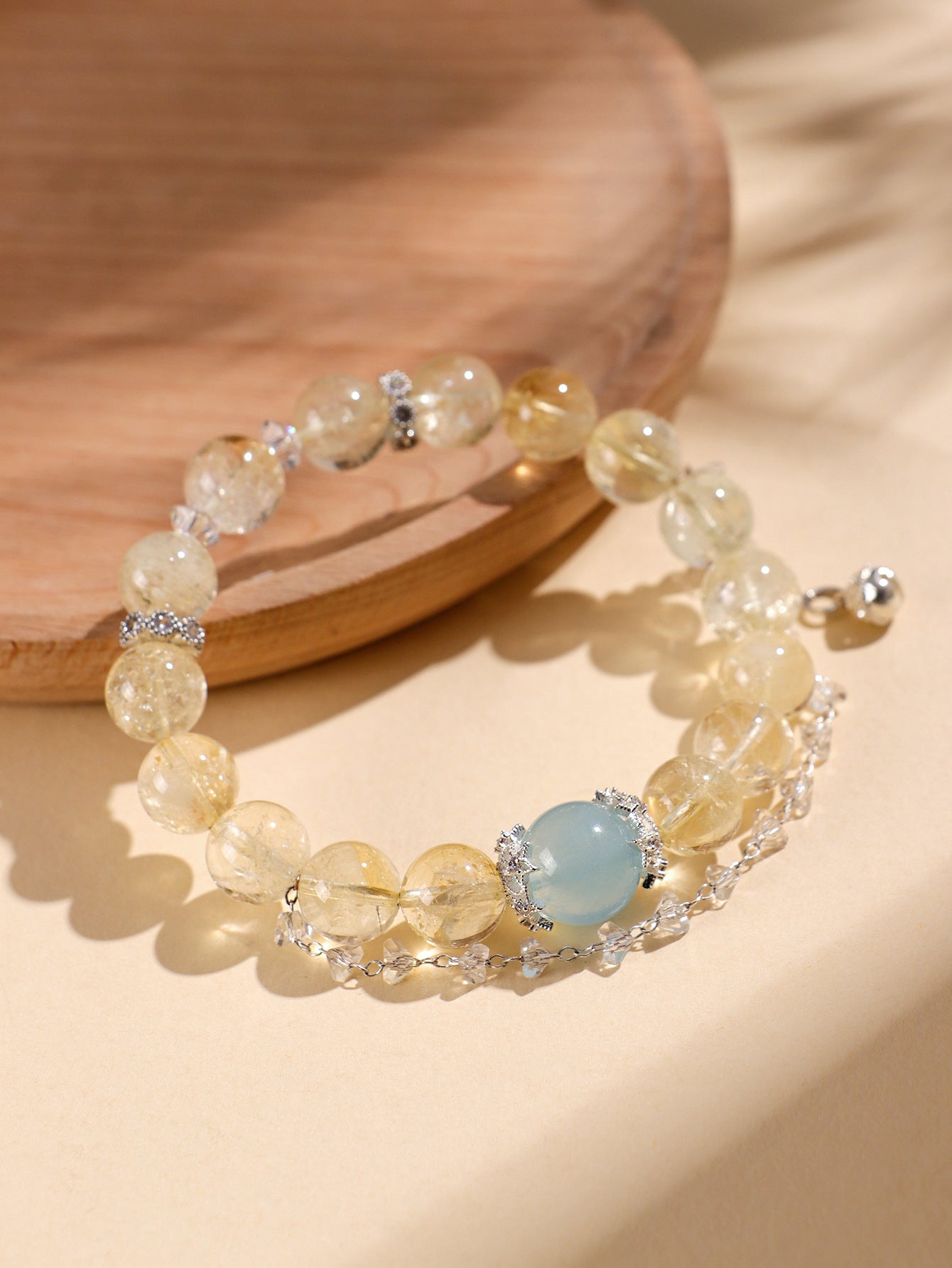 Planderful Fortune's Favor Bracelet – Elegant White Crystal Design