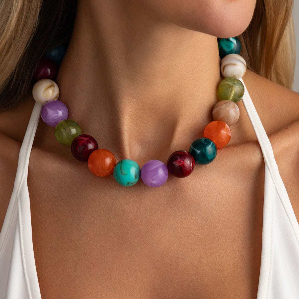 Color-Smudged Bead Collarbone Necklace