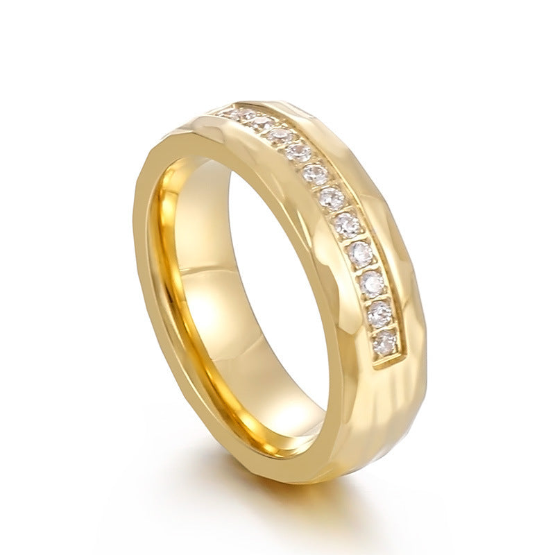 Hammer Pattern Four-Claw Inlaid Zircon Couple Ring, Stainless Steel