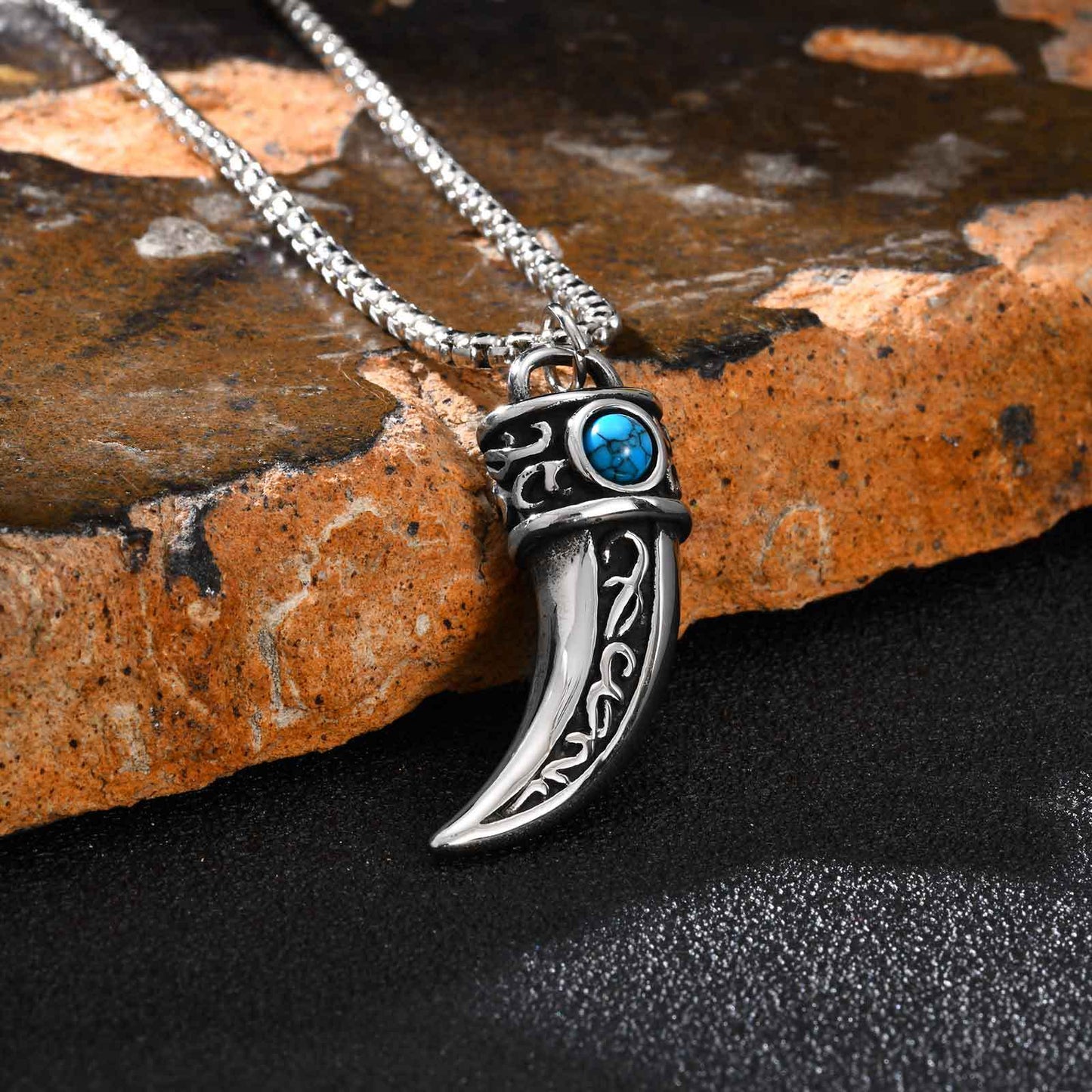 Planderful Mens Stainless Steel Turquoise Horn Necklace