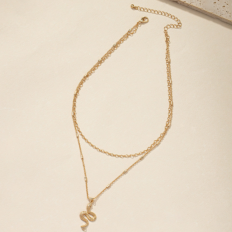 Trendy Alloy Snake Pendant Necklace - Vienna Verve Collection