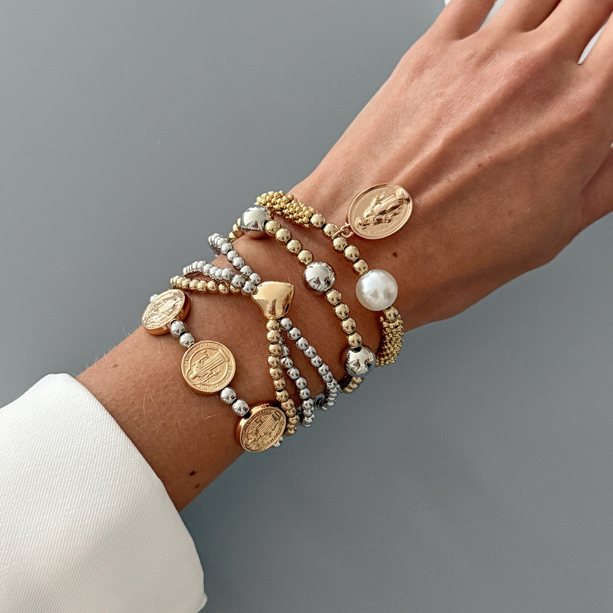 Planderful Vienna Verve Heart Shaped Beaded Bracelet For Women Elastic Vintage Faux Pearl Beads