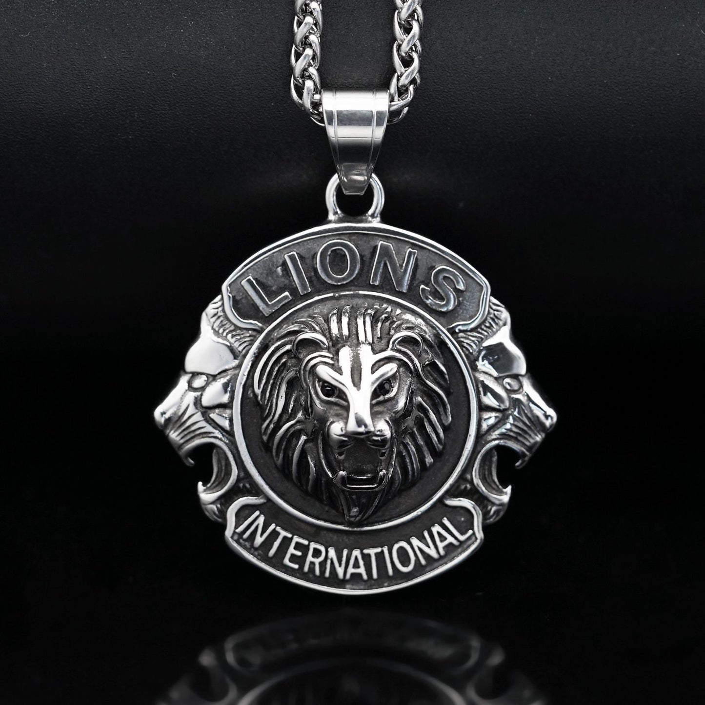 Planderful Lion Head Pendant Necklace Unisex Hip Hop Style Stainless Steel Gold Plated Bold Statement Jewelry